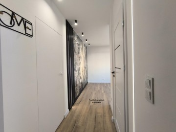 Na sprzedaż mieszkanie Voś. - 11 Listopada niski blok