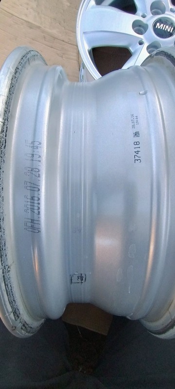 Oryginalne felgi aluminiowe MINI 16&rdquo; 4x100 &ndash; 6.5Jx16H2 ET46