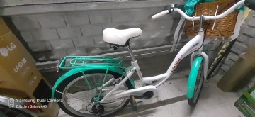 Sprzedam rowerek praktycznie NOWY