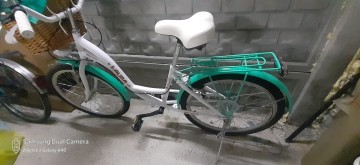 Sprzedam rowerek praktycznie NOWY