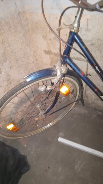 Rower damka do odnowienia rekonstrukcji lub na części