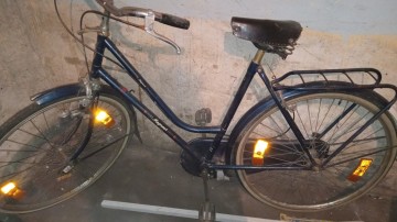 Rower damka do odnowienia rekonstrukcji lub na części