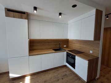 Mieszkanie 44m2, 1 piętro, winda ul. E. Pietrygi.