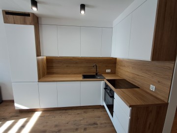 Mieszkanie 44m2, 1 piętro, winda ul. E. Pietrygi.