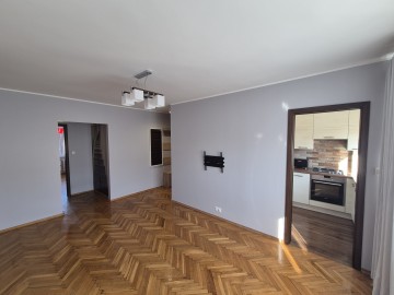 Sprzedam mieszkanie w znakomitym punkcie komunikacyjnym