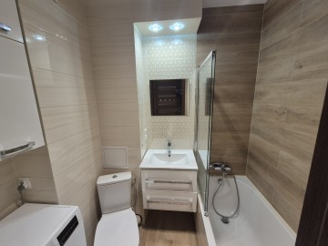 Sprzedam mieszkanie w znakomitym punkcie komunikacyjnym