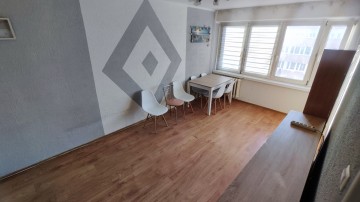 Sprzedam mieszkanie 11 stopada38