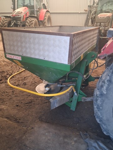 Sprzedam Rozsiewacz Sipma Antek N064
