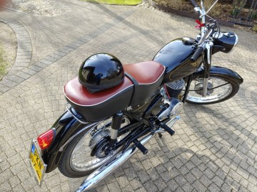 Sprzedam motor WSK po renowacji, zarejestrowany na ż&oacute;łtych.