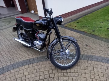 Sprzedam motor WSK po renowacji, zarejestrowany na ż&oacute;łtych.