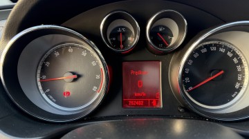 Opel Insignia 1.6 Benzyna 115KM rok 2010 Klimatronik Navi