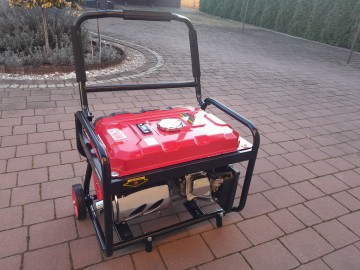 Agregat prądotwórczy trójfazowy 3-faz 3,5kW na kołach. Nowy