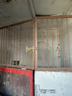 Sprzedam używane boksy dla konin