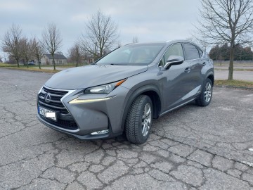 Sprzedam NX300H Lexus , silnik 2.5 Benzyna + Hybryda 2017