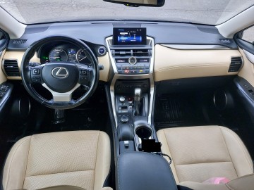 Sprzedam NX300H Lexus , silnik 2.5 Benzyna + Hybryda 2017