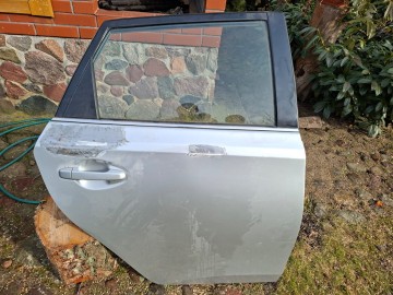 Części do toyota auris