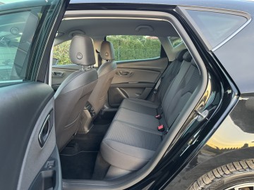 Seat Leon 1.5 BENZYNA Klimatronik Nawigacja Ledy Kamera