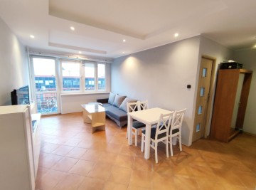 Mieszkanie dwupokojowe w bardzo dobrym standardzie, os. III