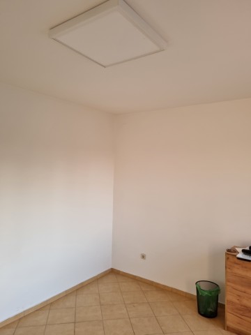 Wynajmę lokal na biuro.