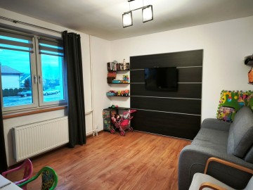 Sprzedam dom z budynkiem do prowadzenia działalności gosp.