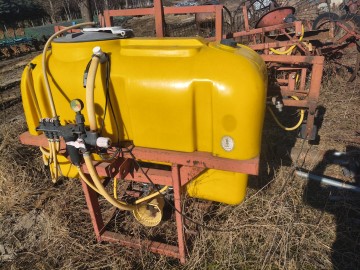 Opryskiwacz 600l agregat 2.7m