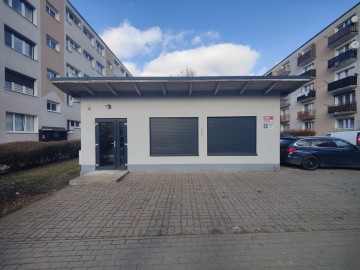 Do wynajęcia budynek usługowy w środku os. wielorodzinnego