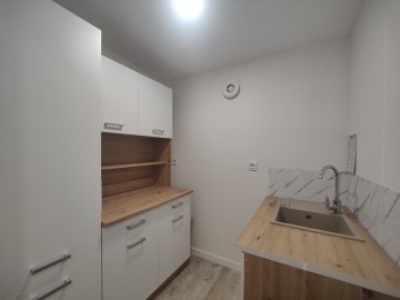 Do wynajęcia budynek usługowy w środku os. wielorodzinnego