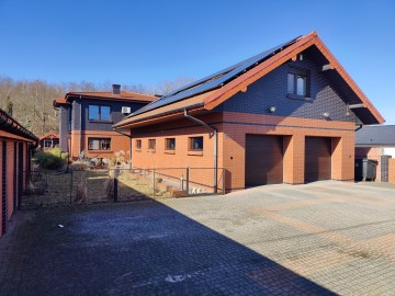 Sprzedam przestronny dom, energooszczędny, przy lesie