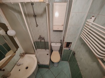 Na sprzedaż 3 pokoje, na parterze, Centrum, ul. Kosmonaut&oacute;w