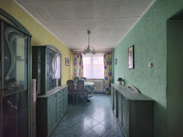 Na sprzedaż 3 pokoje, na parterze, Centrum, ul. Kosmonaut&oacute;w