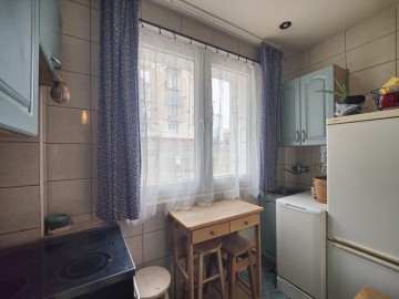 Na sprzedaż 3 pokoje, na parterze, Centrum, ul. Kosmonaut&oacute;w