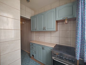 Na sprzedaż 3 pokoje, na parterze, Centrum, ul. Kosmonaut&oacute;w