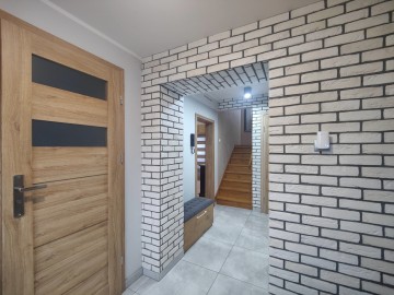 Sprzedam dom o pow. 150m2-po remoncie-gotowy do zamieszkania