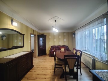 Sprzedam dom o pow. 150m2-po remoncie-gotowy do zamieszkania