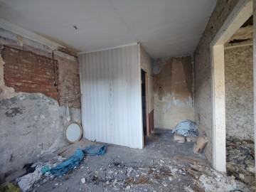 Na sprzedaż budynki do remontu w podw&oacute;rzu kamienicy-Star&oacute;wka