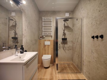 Do wynajęcia 2 pokoje w wysokim standardzie, na parterze