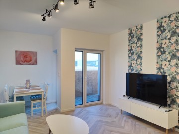 Do wynajęcia 2 pokoje w wysokim standardzie, na parterze