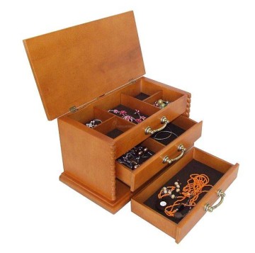 Drewniana szkatułka - rekodzieło