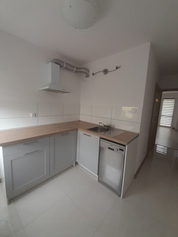 Wynajmę mieszkanie przy ul. 11 listopada 21 na II piętrze