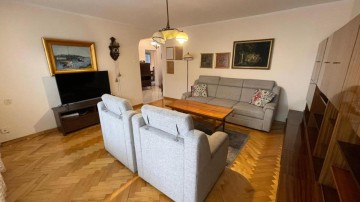 Sprzedam 4 pokojowe mieszkanie, 1 piętro, taras, garaż