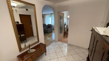 Sprzedam 4 pokojowe mieszkanie, 1 piętro, taras, garaż