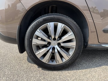 Peugeot 3008 1.2 BENZYNA Klimatronik Nawigacja Ledy Tempomat