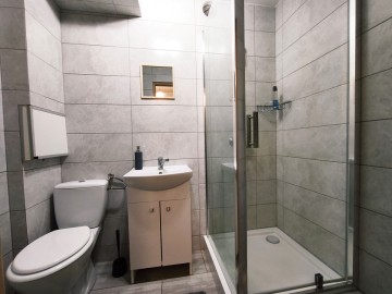 Przestronna kawalerka, pow. 37.73m2, 2 piętro, niski blok