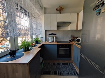 Mieszkanie po generalnym remoncie, umeblowane, 3 pokoje-os.V