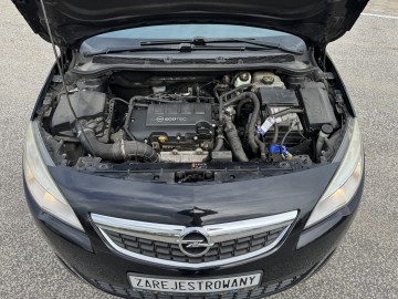 Opel Astra 1.4 BENZYNA Zarejestrowana Klimatyzacja Nawigacja