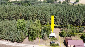 Na sprzedaż działka budowlana w sąsiedztwie las&oacute;w i jeziora