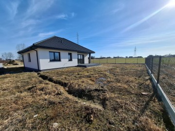 Nowy dom 93 m&sup2; w stanie deweloperskim&ndash;Bielawy, 5km od Konina