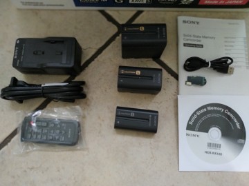 SPRZEDAM WYSOKIEJ JAKOŚCI  KAMERĘ SONY HRX-NX100