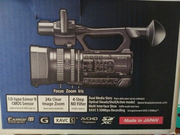 SPRZEDAM WYSOKIEJ JAKOŚCI  KAMERĘ SONY HRX-NX100