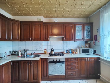 Sprzedam 2 budynki mieszkalne-15 pokoi-działka 810m2 -Licheń